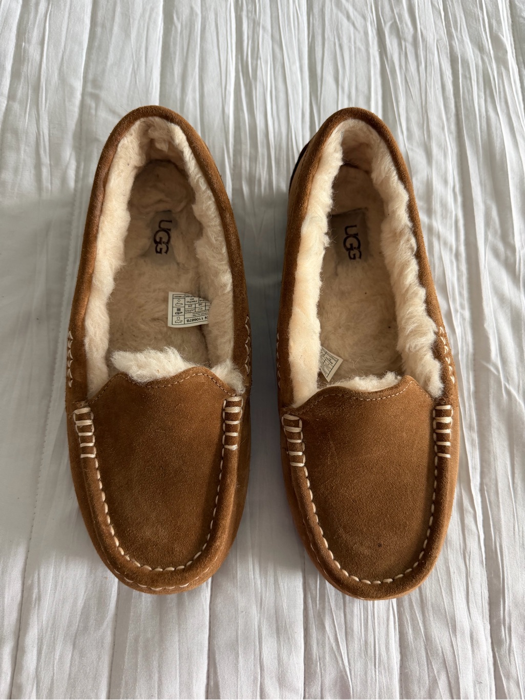 Ugg Cream Shearling Lined Slippers - Soft Warm Interior